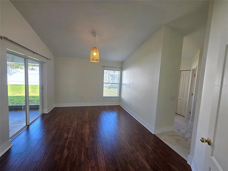 730 Straw Lake Dr — Photo 5