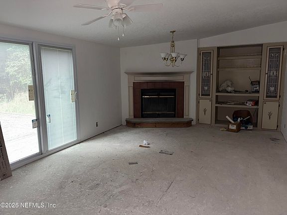 4th image of 112 DRIFTWOOD Lane