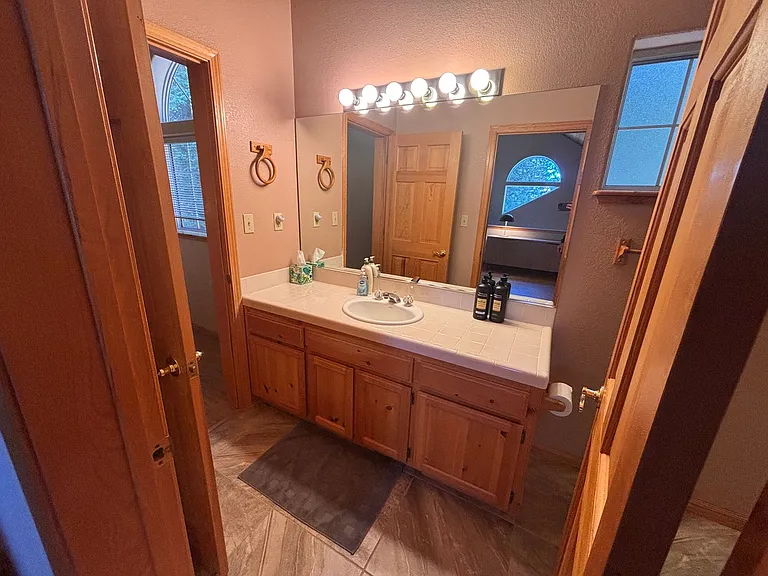 11756 Saint Bernard Dr — Photo 12