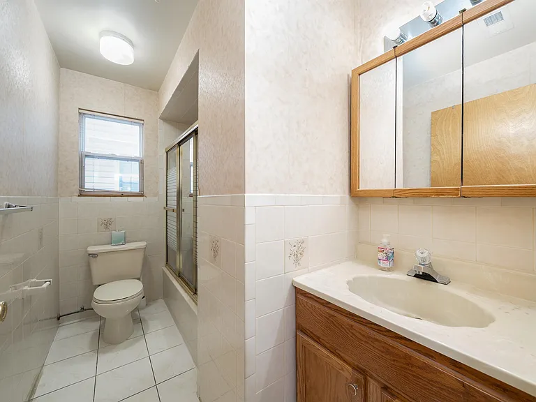 149 Hobart Ave #1 — Photo 10