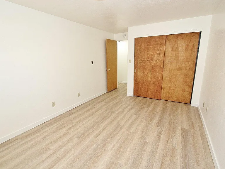 1407 Ellis Ave #6 — Photo 9
