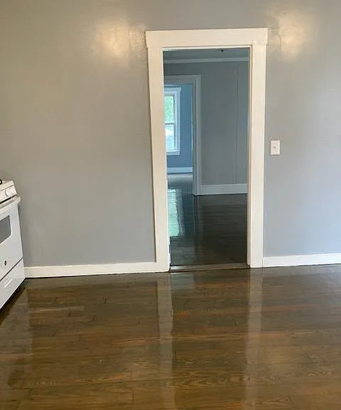35 Linden St #1 — Photo 7