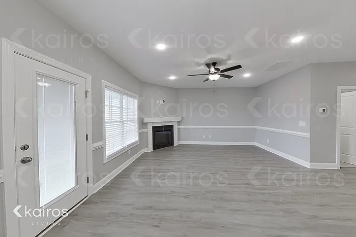 3712 Oak Leaf Way #B — Photo 9
