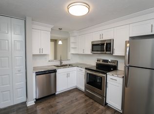 28 Christine Ct, Hampton, VA 23666