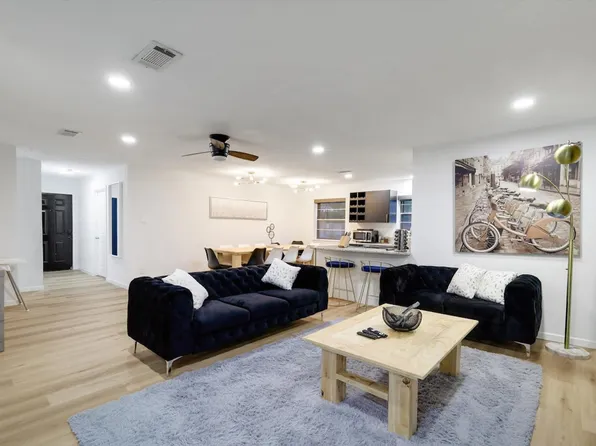 8005 Woodhue Rd #Id1056410p, Dallas, TX 75228