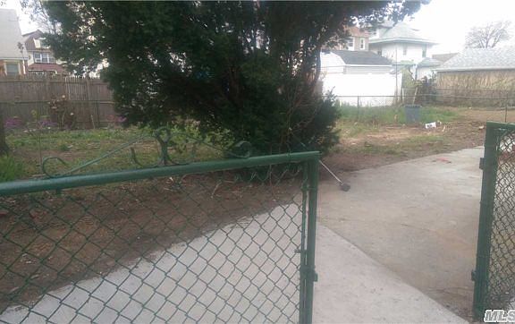 3rd image of 11722 196th St