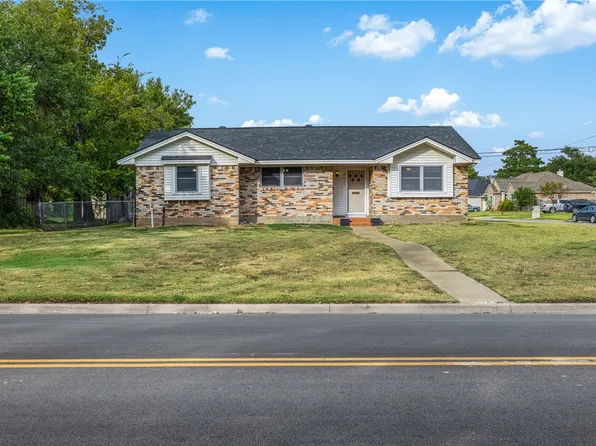 2323 Carter Creek Pkwy, Bryan, TX 77802