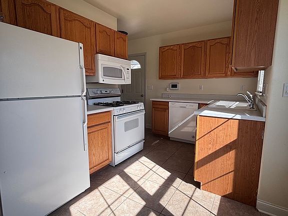 4th image of 417 21st St NW