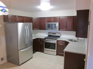 140 Pendleton Pl, Old Bridge, NJ 08857