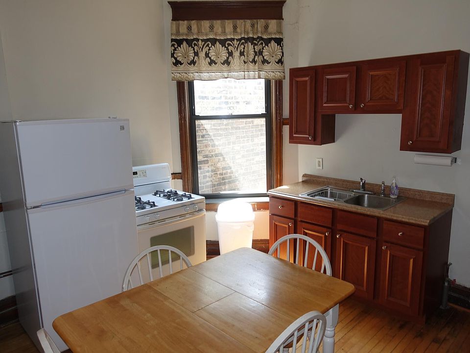 1st image of 1819 S Ashland Ave #3