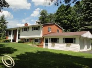 525 Mill St, Milford, MI