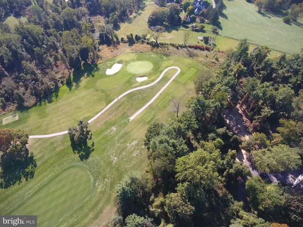 24A Country Club Ln, Phoenix, MD 21131