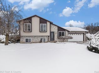 6479 E Pierson Rd, Flint, MI 48506