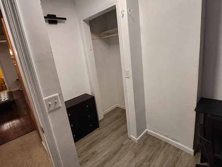 61 Walnut St #2 — Photo 7