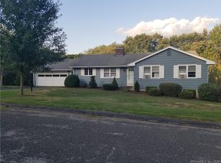 18 Grandview Ln, New Milford, CT 06776