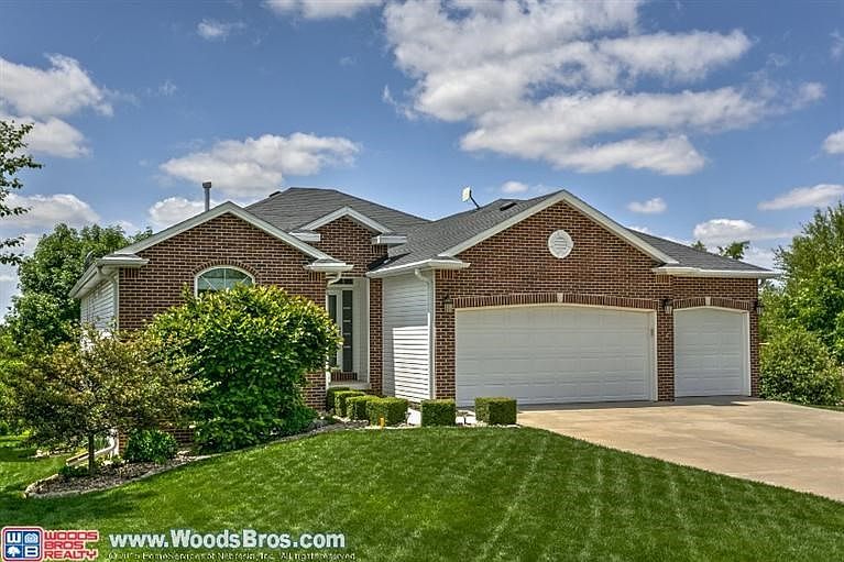 1st image of 5009 Woodland Hills Dr