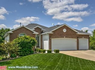 5009 Woodland Hills Dr, Eagle, NE 68347