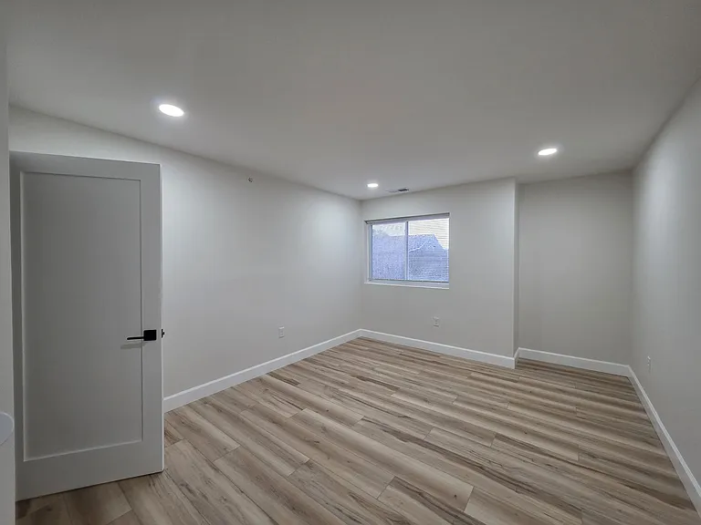 44 Warner St #B10 — Photo 6
