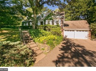 7 Saint Albans Rd W, Hopkins, MN 55305