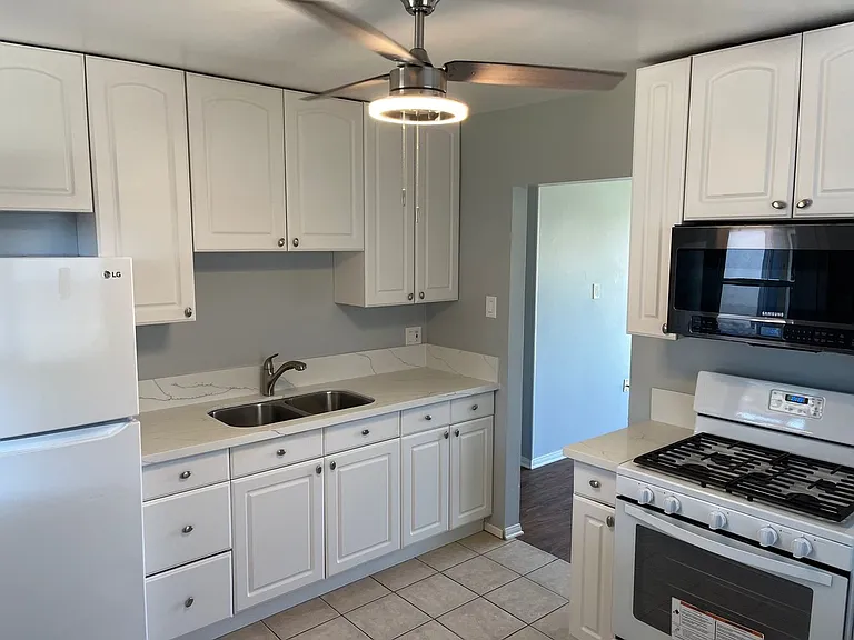 3563 Clairemont Mesa Blvd — Photo 10
