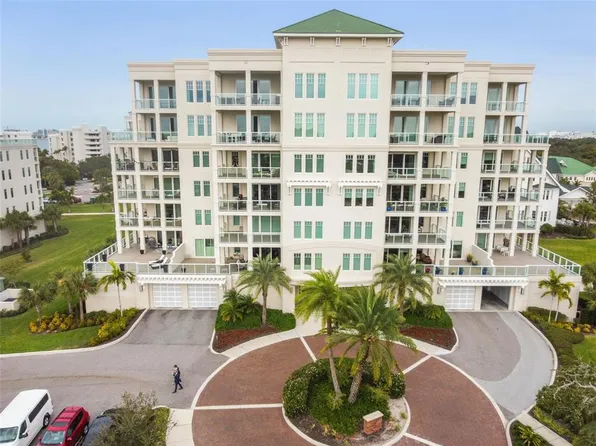 85 Belleview Blvd Unit 201, Belleair, FL 33756