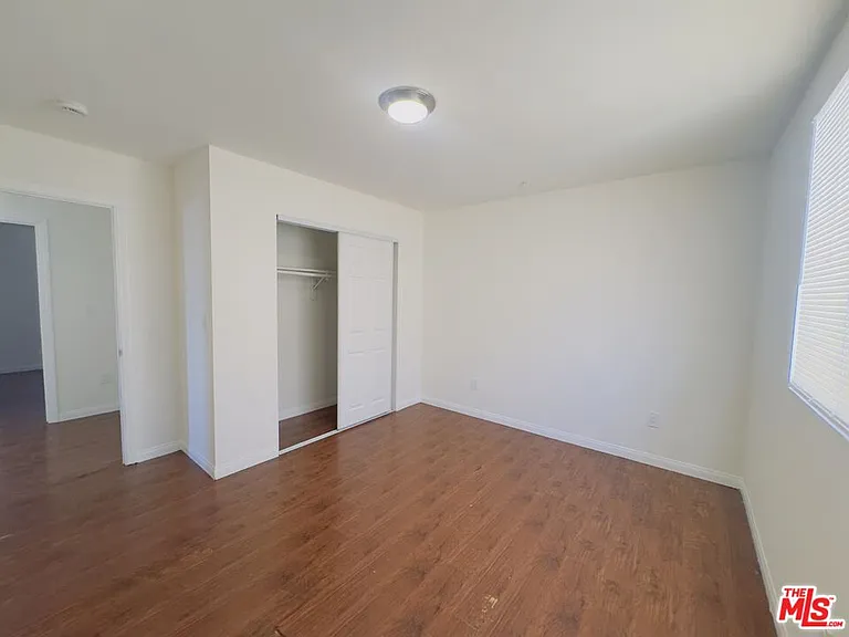 10605 Avalon Blvd — Photo 26