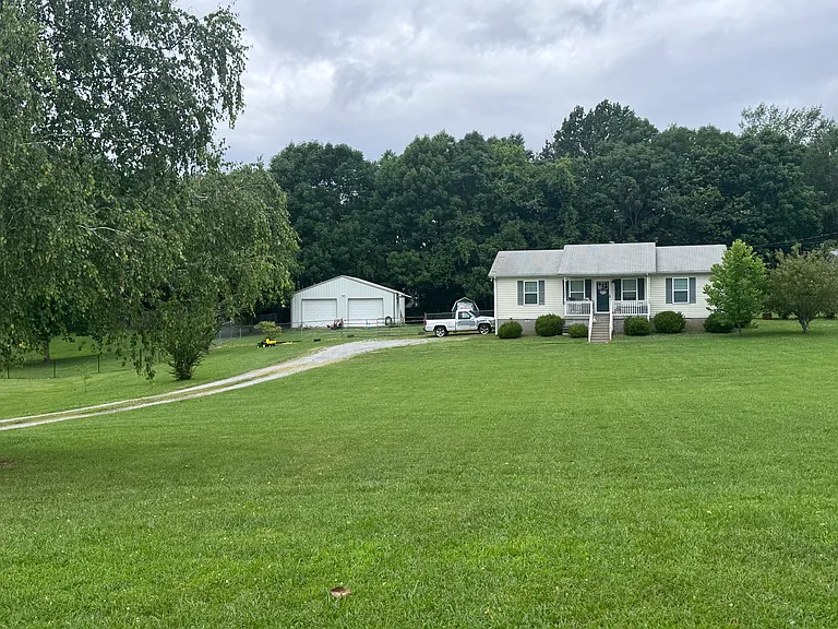 4421 Thomasville Rd — Photo 1