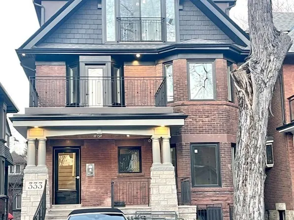 335 Palmerston Blvd #201, Toronto, ON M6G 2N5