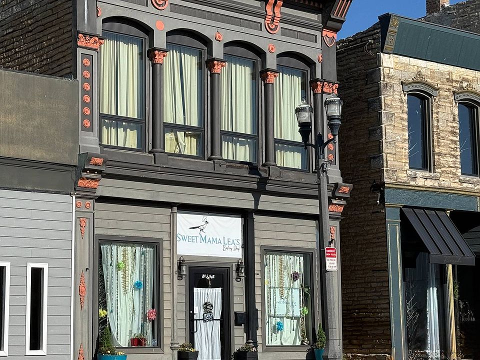 1st image of 204 S Mill St