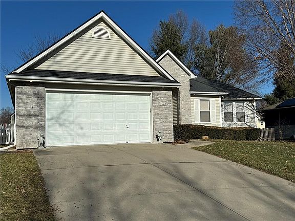 3rd image of 1522 Canterbury Ln