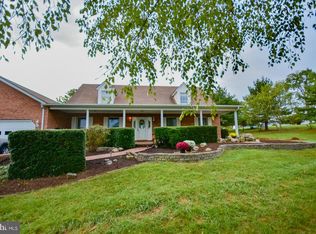 880 Pious Ridge Rd, Berkeley Springs, WV 25411