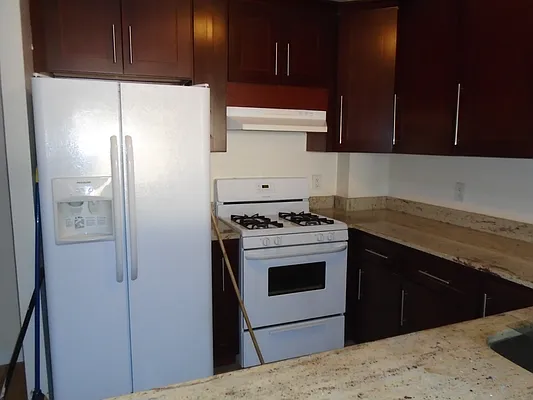 Rented by 18 REALTY | media 3