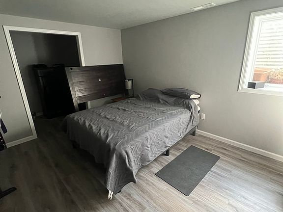 3rd image of 3120 N Daffodil Dr