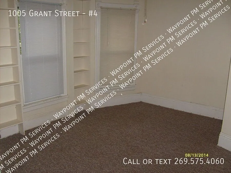 Building Photo - 1005 Grant St #4