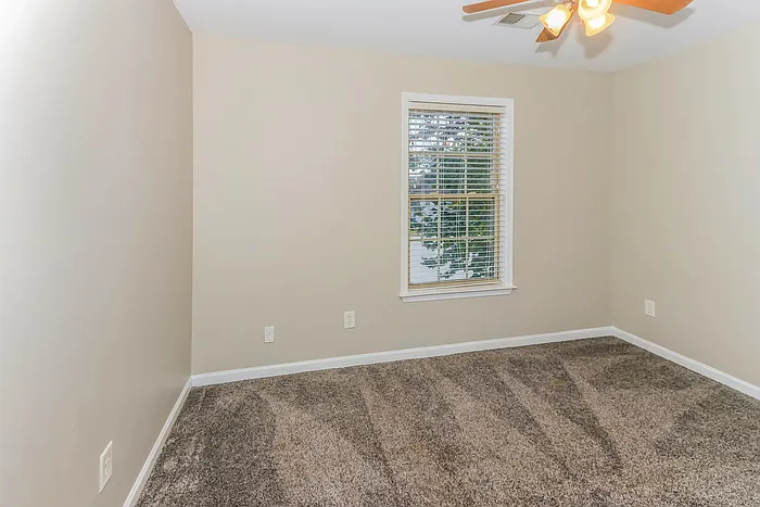 209 McEwen Ct — Photo 9