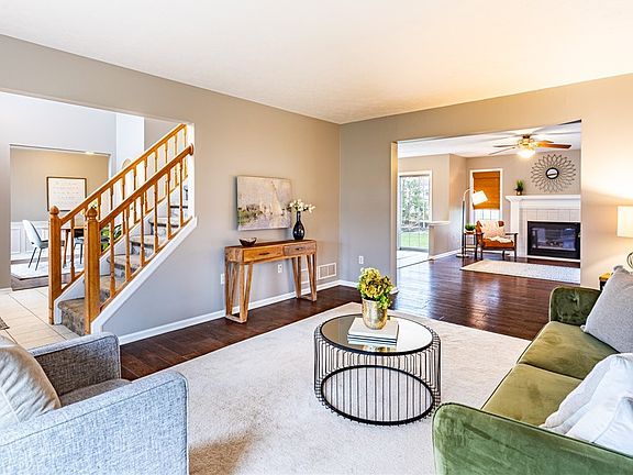 5th image of 201 Ida Red Ln