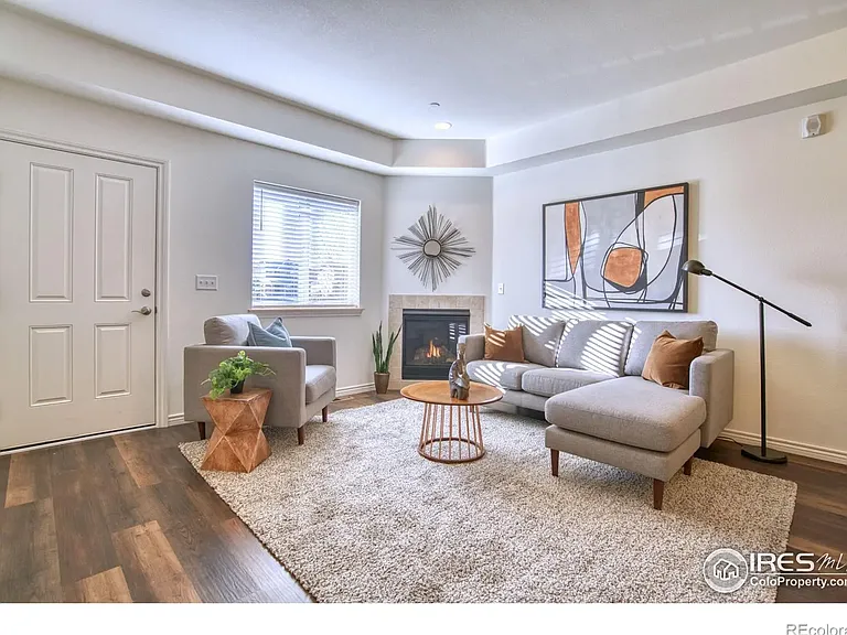 314 N Parkside Dr #E — Photo 10