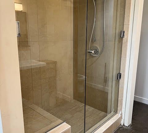4th image of 112 11th St APT 206