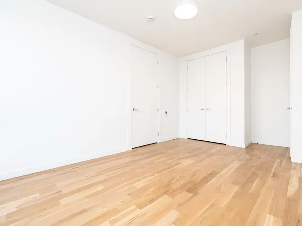 551 Sackett Street image 1 of 20