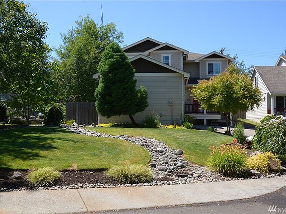 3rd image of 2844 Glendale Dr W