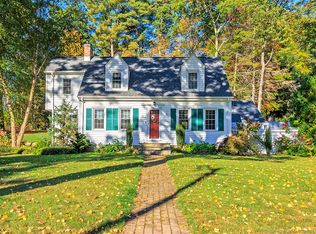 72 Dyer Ave, Collinsville, CT 06019