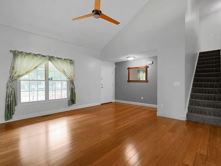 299 Iris Trail Dr — Photo 7