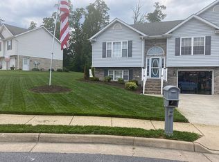 85 Stuart Ct, Strasburg, VA 22657