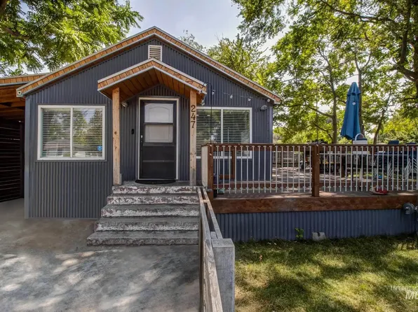 247 Young Ave, Nampa, ID 83651