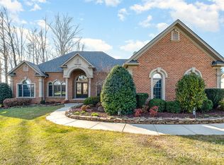2469 Stoneview Ct, Denver, NC 28037
