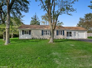 260 Aster Ln, Hoffman Estates, IL 60169