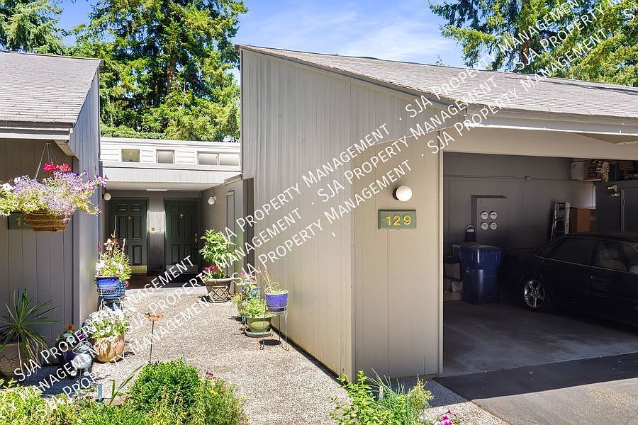 1st image of 13782 NE 60th Way APT 129