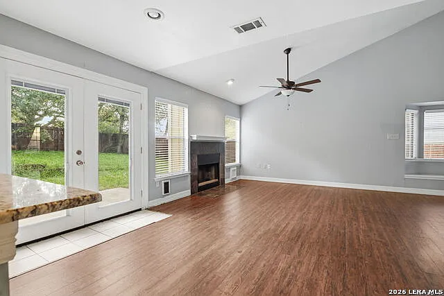 6915 Raintree Frst — Photo 14