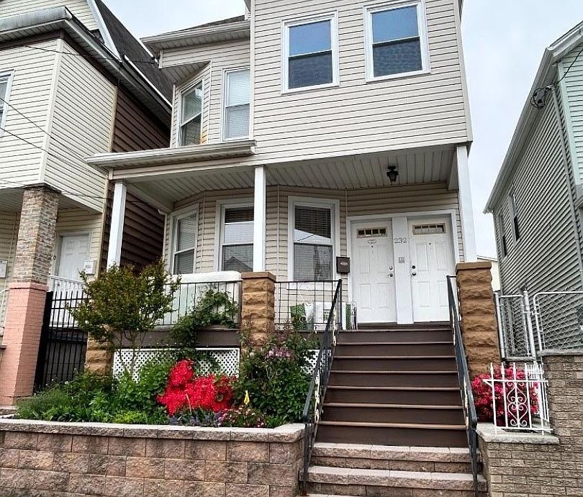 1st image of 232 Franklin St