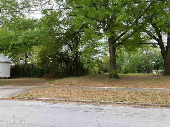 210 Marstellar Street, Wilmington, NC 28401